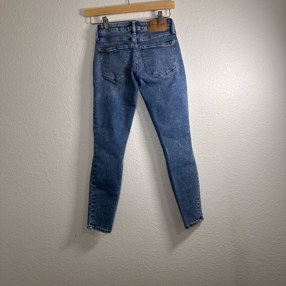 Lucky Brand Ankle Women's Blue Distressed Jeans 24 - Picture 2 of 5
